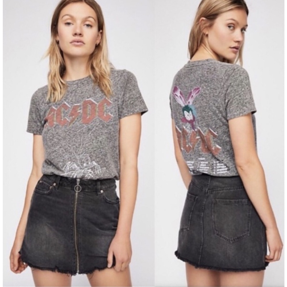 Free People (We The Free) frayed denim mini skirt, button up - size 31 (Large)